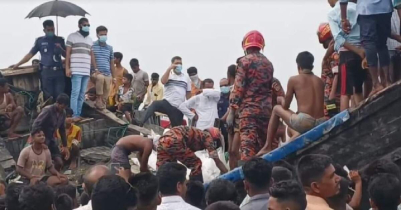 কক্সবাজারে ভেসে আসা ট্রলার থেকে ১০ মরদেহ উদ্ধার