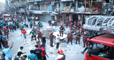 গুলিস্তানে বিস্ফোরণ : বার্ণ ইউনিটে মৃত্যুর সাথে লড়ছেন আরও ১০ জন 