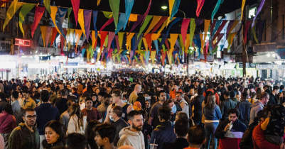 Busy Iftar market in Sydney