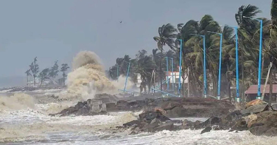 Cyclone may hit in April