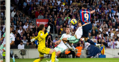 Late Alba strike takes Barca to brink of title, Madrid slip up