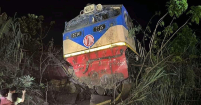 35 injured as Sonar Bangla Express hits freight train in Comilla