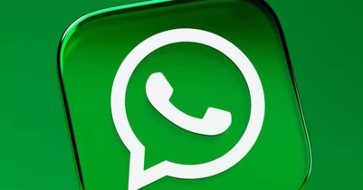 WhatsApp may soon allow users to share status updates to Facebook