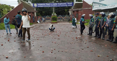 শাবিতে বহিরাগতদের হামলায় ২১ শিক্ষার্থী আহত