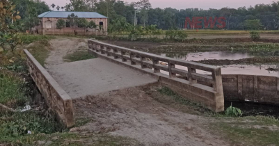 ভাঙা সেতুর কারণে চরম দূর্ভোগে সাধারণ মানুষ 