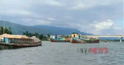 মাহারাম নদী থেকে অবৈধভাবে বালি উত্তোলনের মহোৎসব 