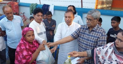 মৌলভীবাজারে অগ্নিকাণ্ডে ক্ষতিগ্রস্ত পরিবারের পাশে পৌর মেয়র