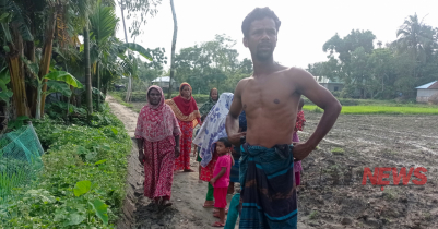 ডিমলায় রাস্তা কেটে দখল, ভোগান্তিতে শতাধিক মানুষ 