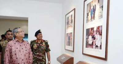 President visits Bangabhaban Toshakhana Museum