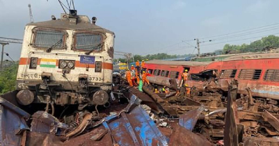 Over 280 killed, hundreds injured in India rail crash