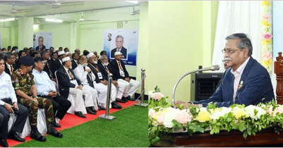 President urges lawyer to play due role to ensure good governance