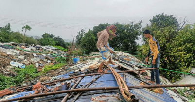 Almost 3,000 shanties damaged in Rohingya camps