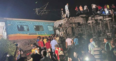 30 d e a d, 200 hurt in India train accident