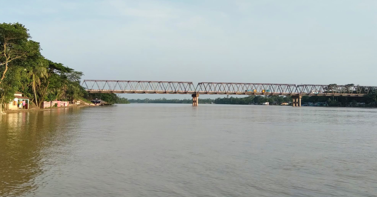 বিগিত ৩দিন ধরে টানা বৃষ্টিতে বেড়েছে সিলেটের নদ-নদীর পানি। ছবি- আই নিউজ